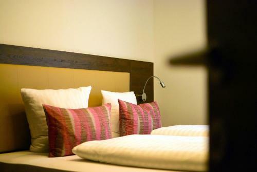 Hostal Pension Und Ferienwohnungen Goldene Rose