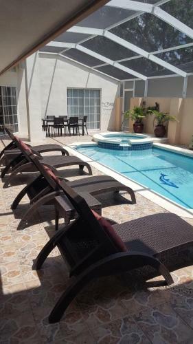 The Private Retreat - Three Bedroom Home