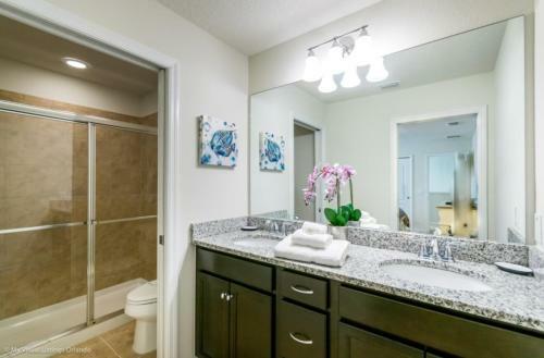 Stay Door Steps From Disney In de Leon Pool Retreat