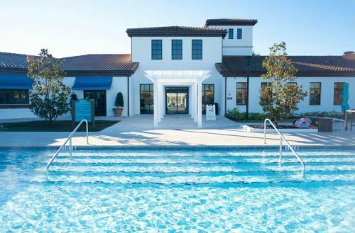 Modern Large Pool Home Next Disney-world Orlando