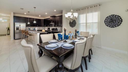 Villa Kings Castle 4716