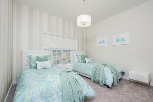 Luxury 5 Bedrooms Villa At Storey Lake