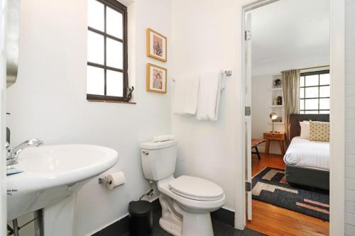 Edgewater Bungalows I Sextant