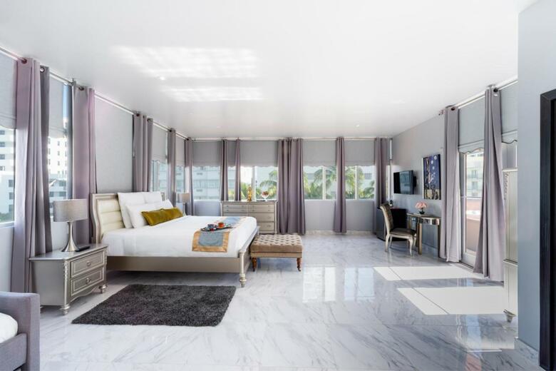 Hotel Secret Garden Miami Beach