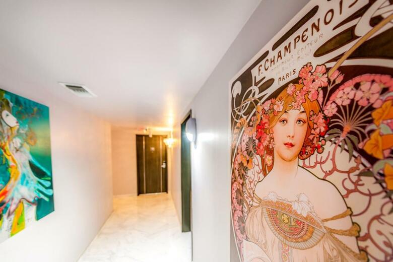 Hotel Secret Garden Miami Beach
