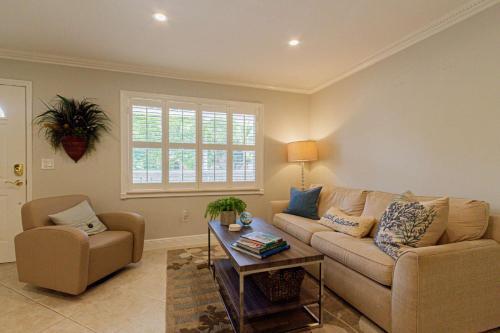Castleton Gardens- 2nd Floor