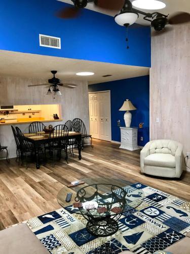 Apartamento 4253 Sea Woods Villa 3 Bed 2 Bath Apts