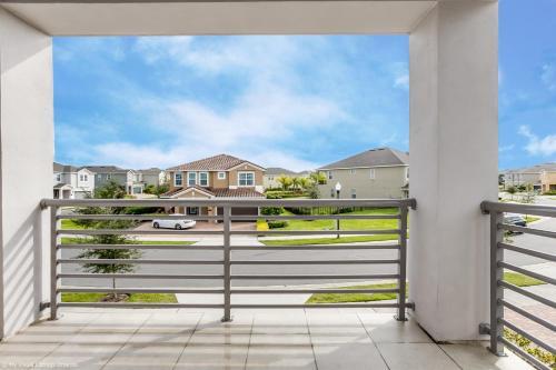 9 Bedroom Vacation Home With Pool (1818)
