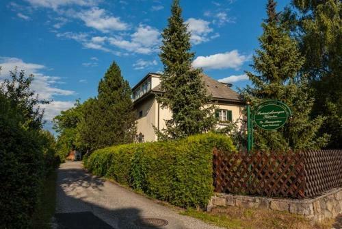 Apartamentos Ferienwohnungen K�rnten Dr. Baumgartner