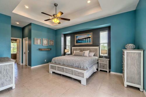 Port Charlotte Canalfront Home With Pool And Dry Bar!