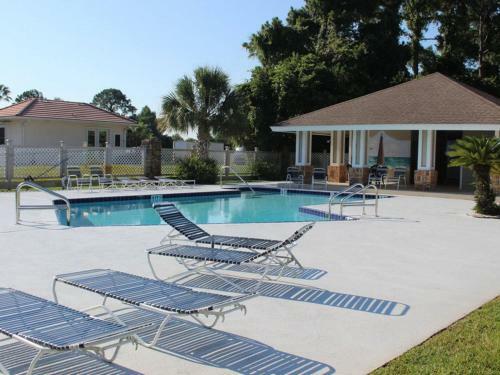 Spruce Creek Fly-in 2037 By Ocean Properties