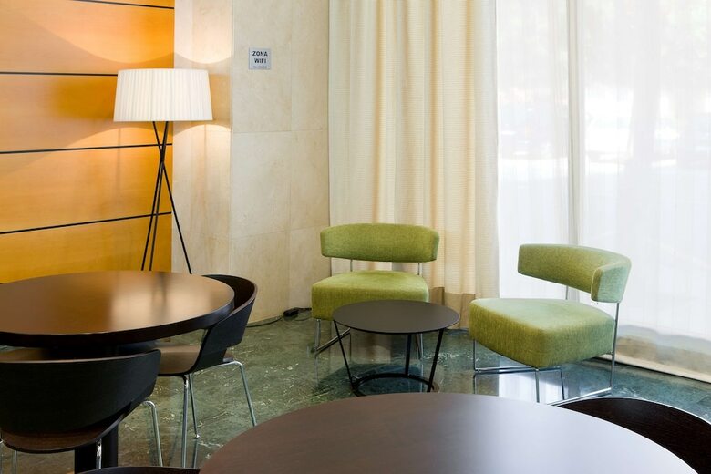 Hotel NH Valencia Center