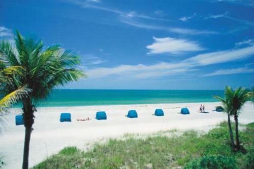 Apartamento Affordable Beach Condos -two Bed Condo With Full Kitchen Condo