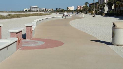 Apartamento Affordable Beach Condos - One Bed Budget With Full Kitchen Condo