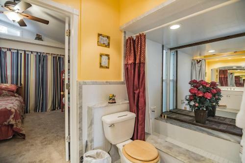Affordable Beach Condos -three Bed 3 Bath House Home