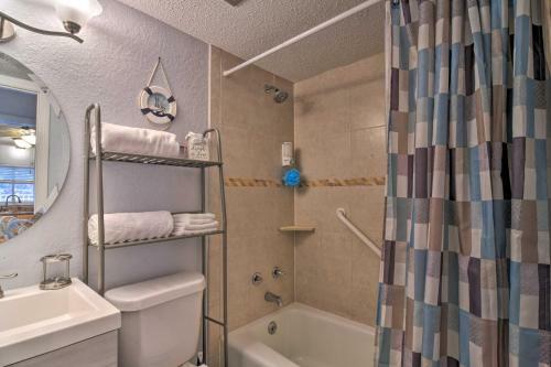 Apartamento St Pete Beach Condo With Pool, 5-min Walk To Beach!