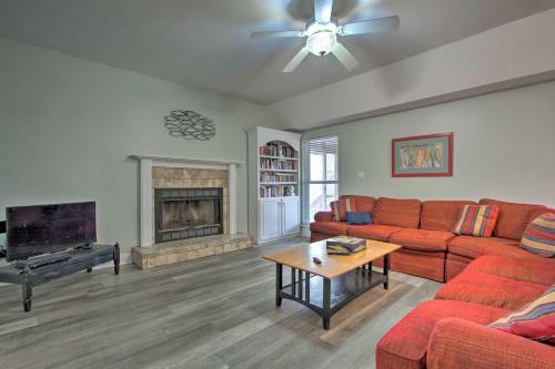 Family-friendly Home With Pool, Easy Walk To Beach!