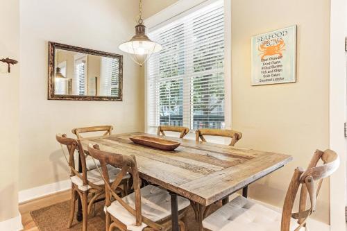 3 Bed 6 Bath Vacation Home In Seagrove, Fl