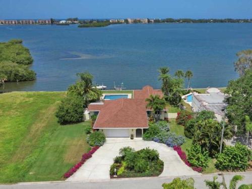 Sarasota - Dunmore 8730