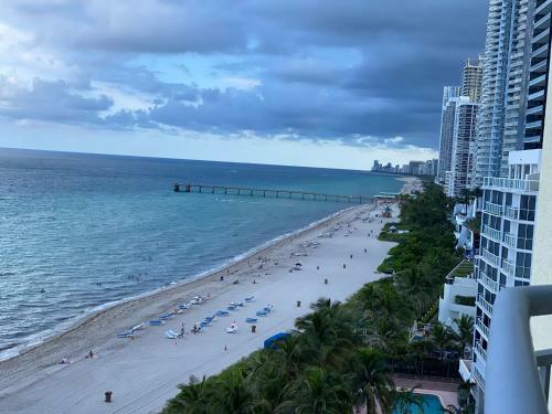 Apartamento Ocean View I At Sunny Isles Beach