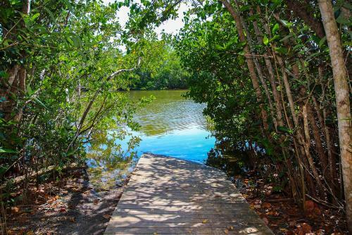 Blind Pass Condo B206 On Beautiful Sanibel Island