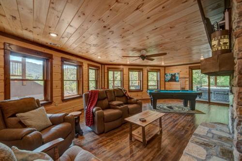 Fawn Ridge By Escape To Blue Ridge