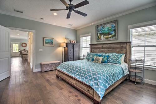 Spacious St Simons Home, 4 Mi To East Beach!