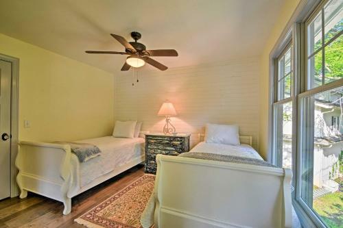 Luxury Lakefront Hiawassee Cottage With Boat Dock!