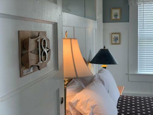 Hotel Woodbridge Inn