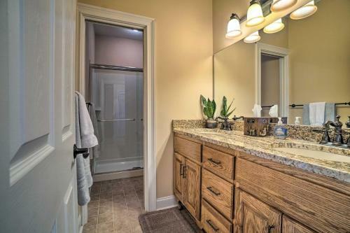 Apartamento Lake-view Condo With Covered Deck In Hiawassee!