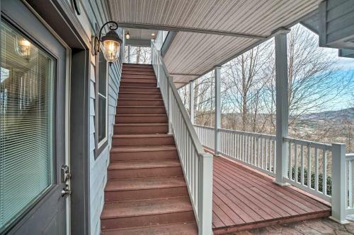 Apartamento Lake-view Condo With Covered Deck In Hiawassee!
