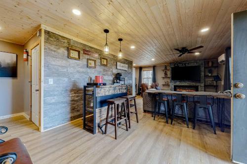 The Brown Bear Cabin