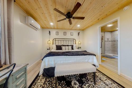 The Brown Bear Cabin