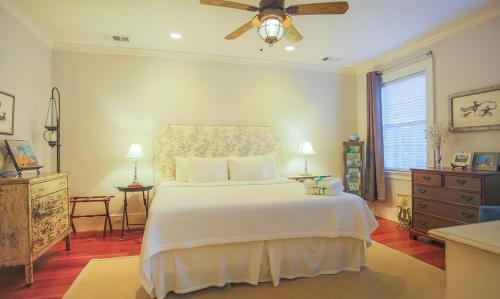Tattnall Manor By Lucky Savannah