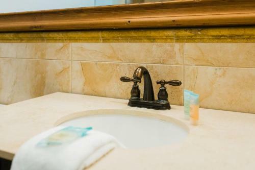 Posada Mcdonoughs Inn Unit 2 By Lucky Savannah
