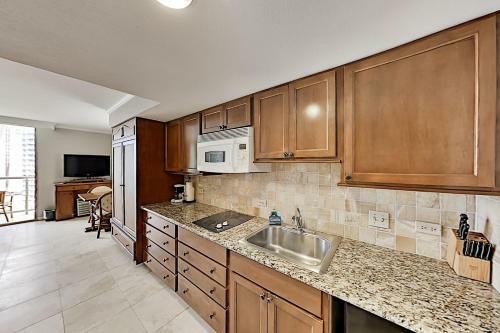 Apartamento Luana - Walkable Waikiki Studio - Gym & Pool Condo