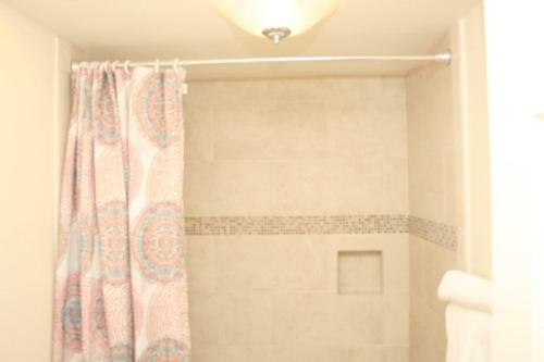 Hotel Kihei Beach #404 By Ali'i Resorts
