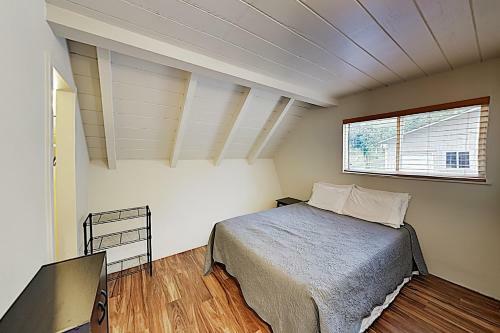 New Listing! Remodeled A-frame With Deck & Balcony Home