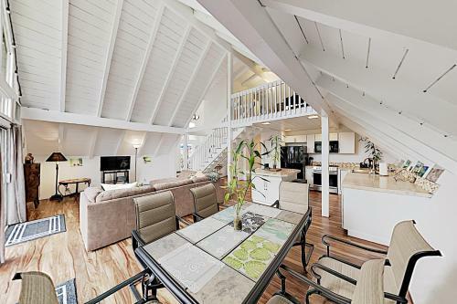 New Listing! Remodeled A-frame With Deck & Balcony Home