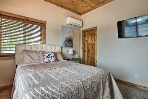 Apartamento Modern Main Street Apt With Easy Outdoor Access!