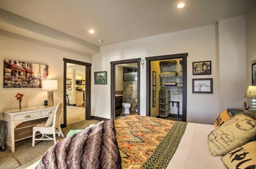 Lake-view Apartment With Patio And Gym Access!
