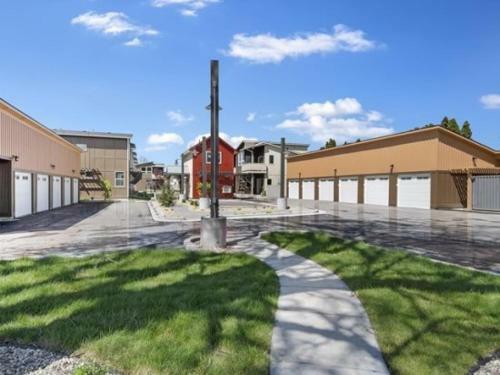 Villa Stunning Garden City Getaway