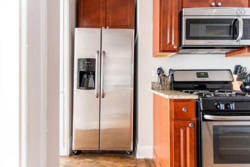 Apartamento Ew1 Aesthetically Vibrant 2br Apt At Lincoln Square