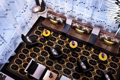 Hotel Thewit Chicago By Suiteness