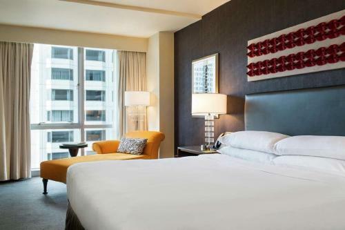 Hotel Thewit Chicago By Suiteness