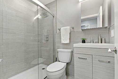 Modern Style City Centre Studio Apartment Lakeview