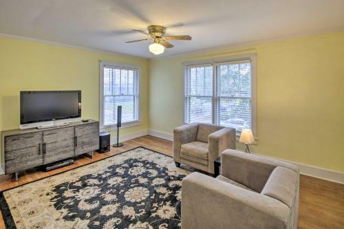 Noblesville Historic Home Walk To Downtown Shops!