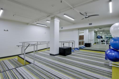 Apartamento Relaxing Old Town Loft + Pool + Gym