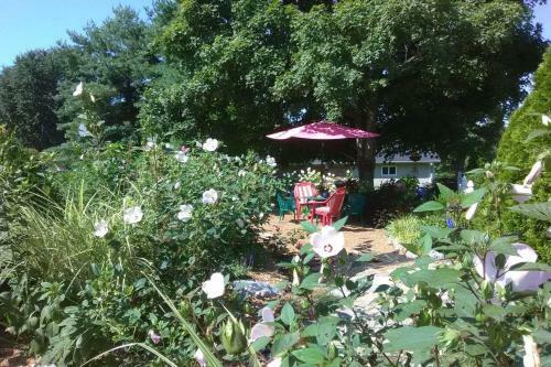 Apartamento Quaint Danville Apt With Patio And Rolling Hill Views!