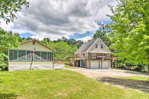 Bucolic Cottage With Fire Pit, 2 Mi To Marina!